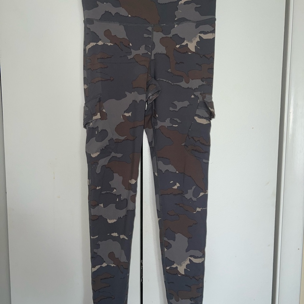 Camouflage Cargo Leggings